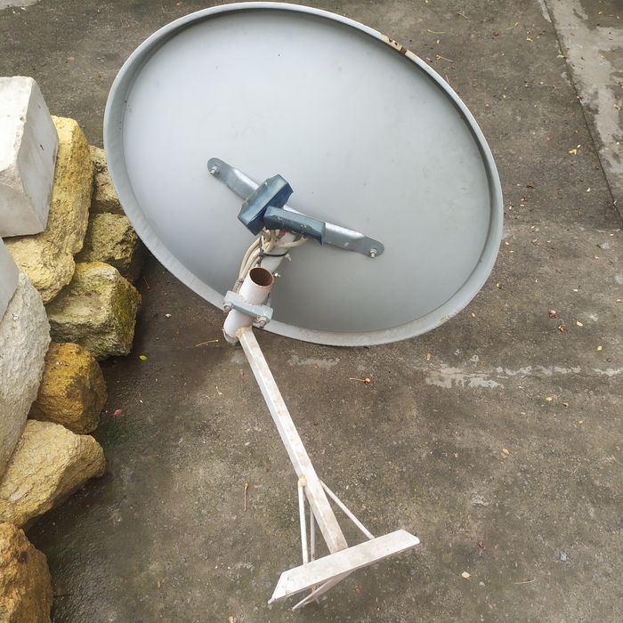 Продам спутниковую антенну