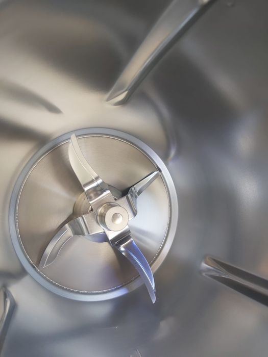 Bimby TM6 como nova com garantia ate 2028.

Acessórios