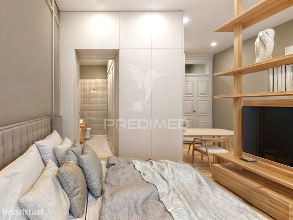 Apartamento T1 com varanda em prédio novo, no centro histórico de B...
