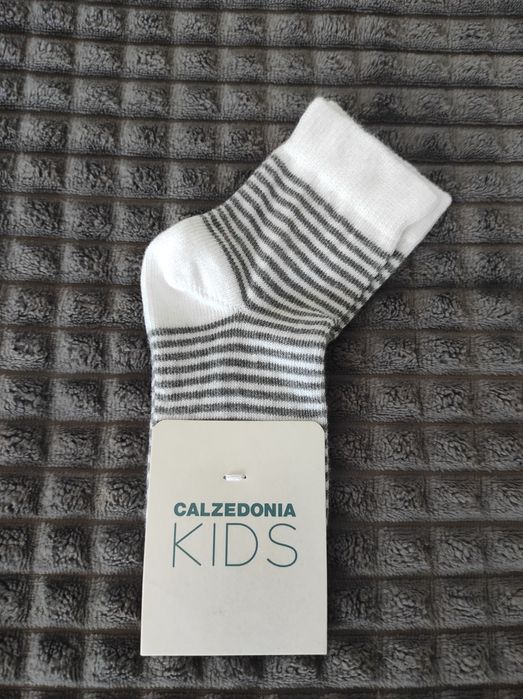 Skarpety dla dziewczynki Calzedonia rozmiar 19-21.