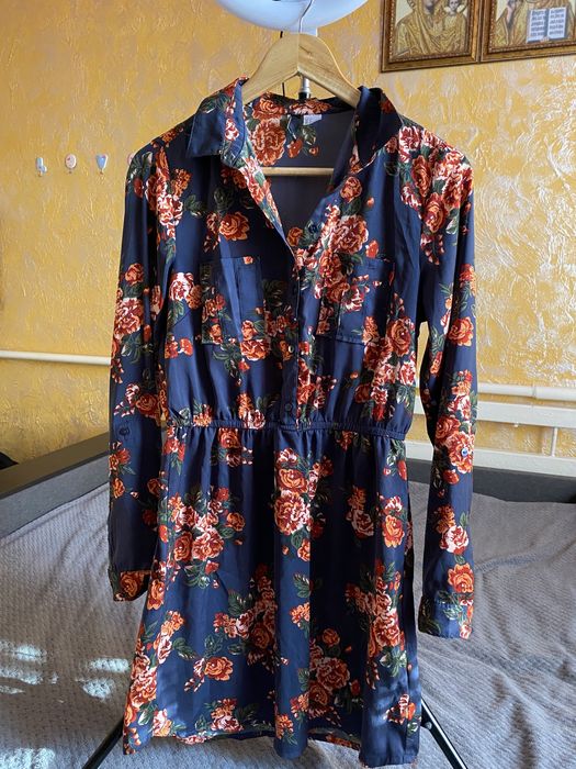 Сукні стан б/у