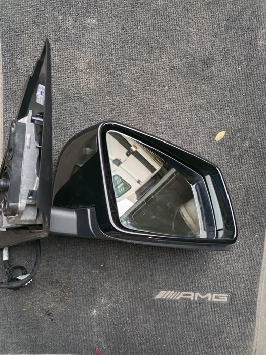 Lusterko prawe Mercedes w176 AMG 17pin