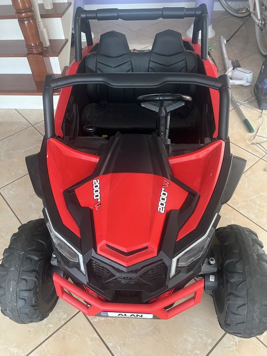 Samochod na akumlator