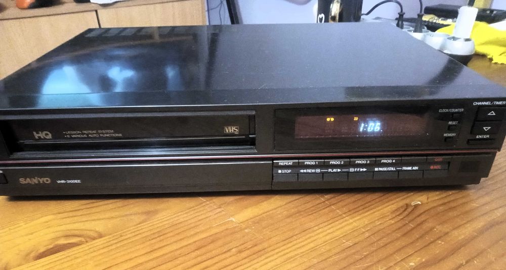 Magnetowid VHS Sanyo VHR-3100EE
