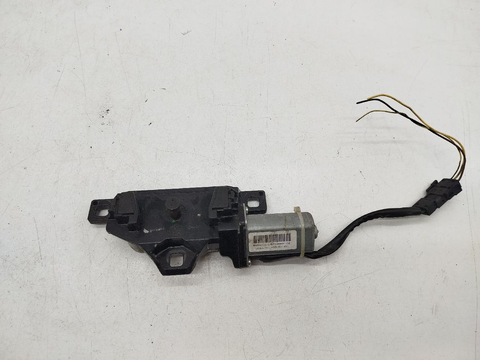 Motor do fecho da Mala - BMW 5 Touring (E61) | 04 - 10