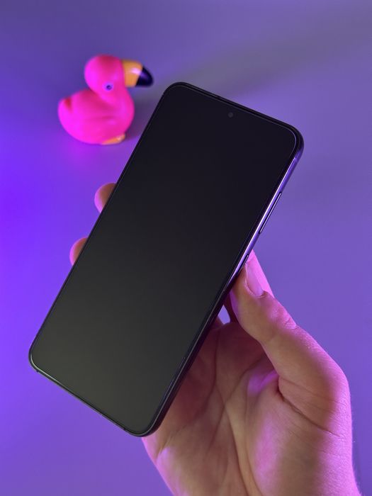 Samsung Galaxy s23 8 на 128 ГБ ІДЕАЛ ЯК НОВИЙ