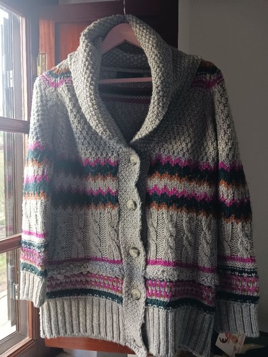 Casaco malha,tam 36-38, 15€€