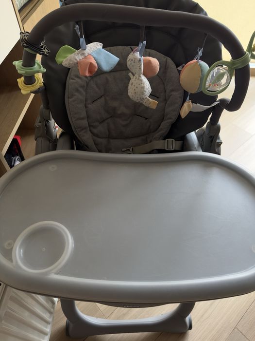 Продам стул для кормления Chicco 3 в 1