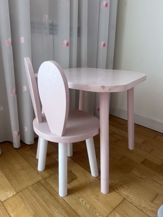 Mesa e cadeira  Rosa para criança