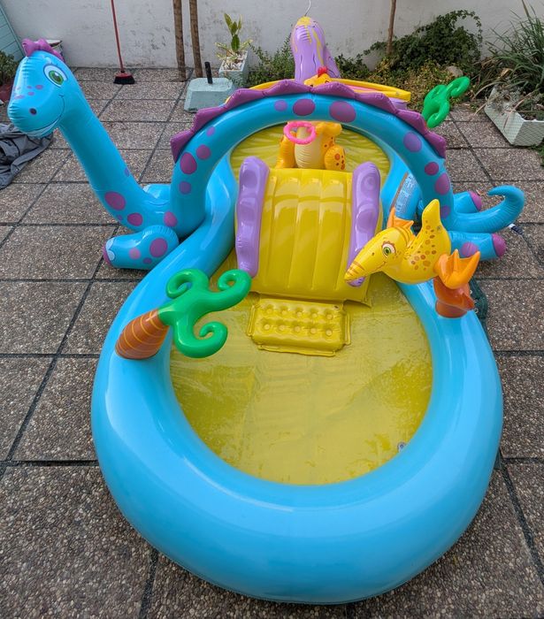Inflatable Pool with Slide and Shower64552861143681120