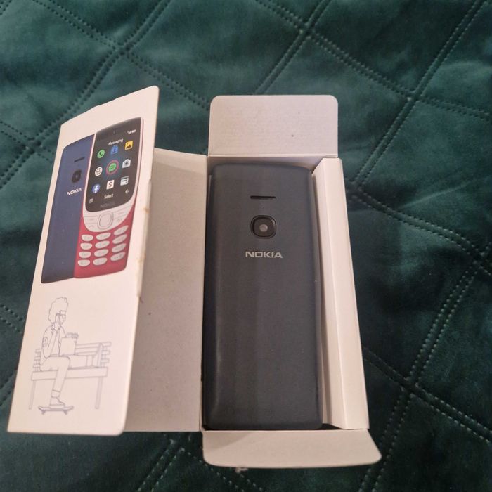 Nokia 8210 4G telefon