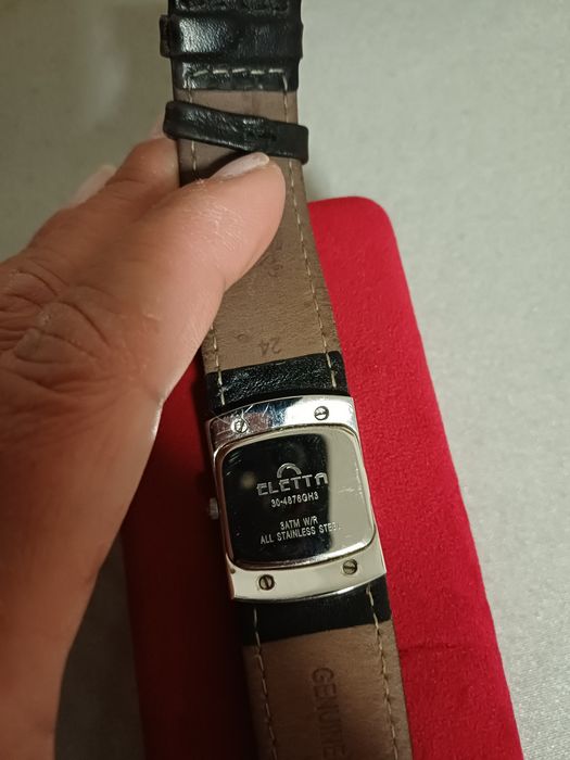 Relógio preto Eletta