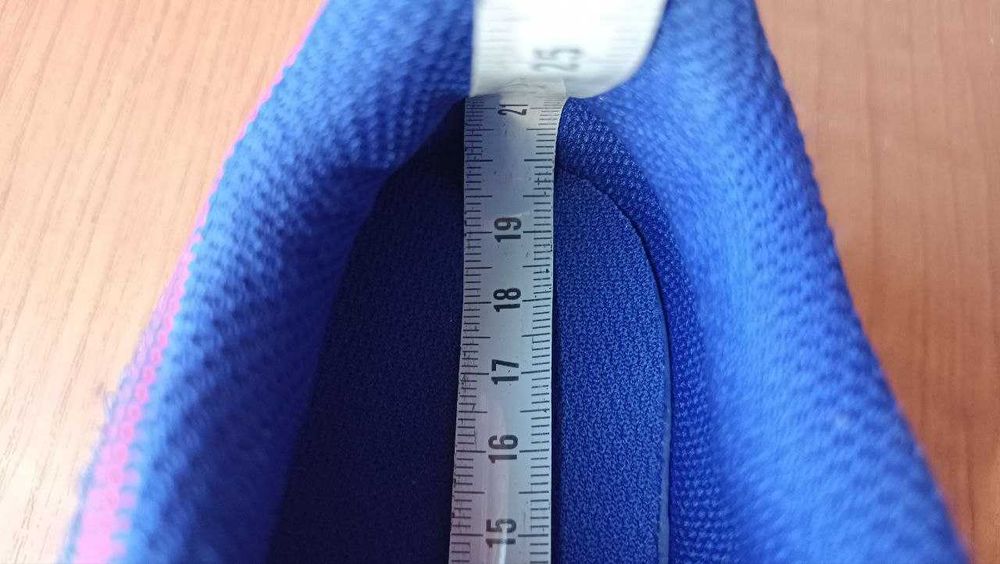 Бутси буци р. 31-32