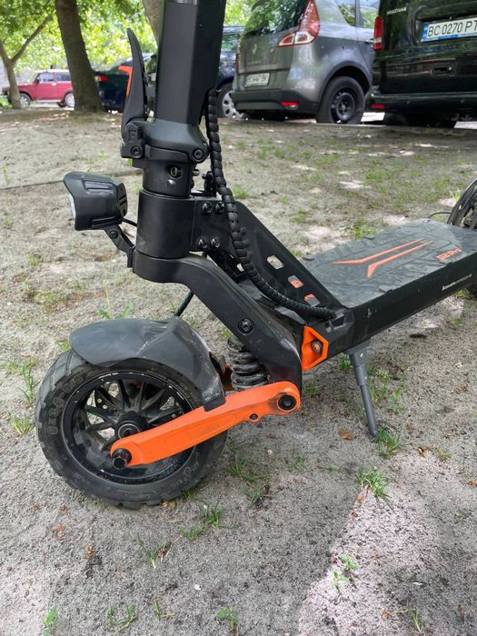 Продам самокат Kukirin G2 pro