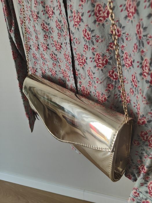 Clutch Dourada, espelhada,super elegante