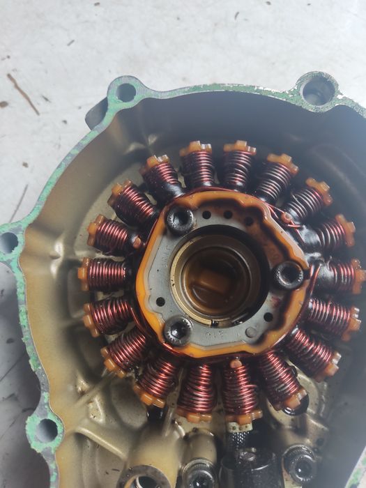 Yamaha yzf R 125 alternator