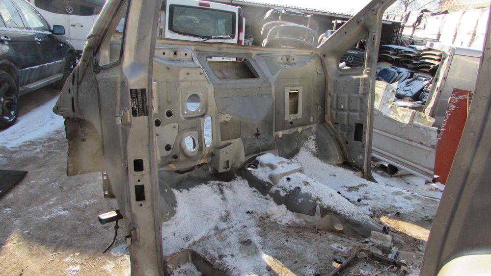 Кузов Мерседес Віто 639 Mercedes Vito 639 Вито 639 кузовщина Лонжерон
