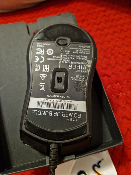 RAZER Viper RZ01-0255 Optical Gaming Mouse