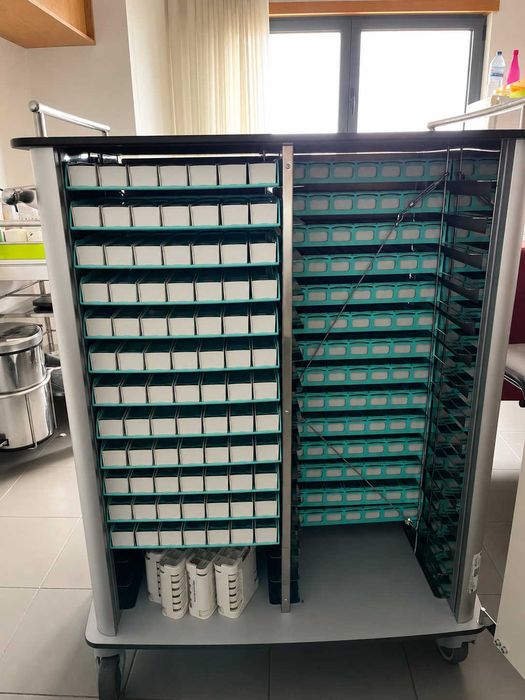 Carrinho de Medicação Para Lar - Com gavetas individuais e rodas