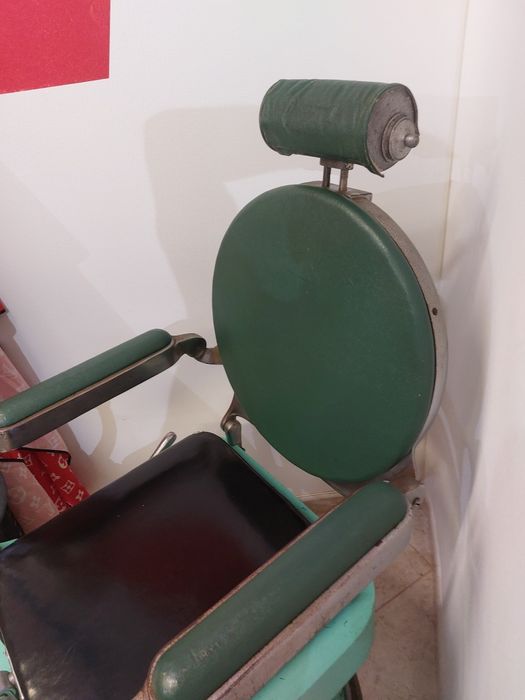 Cadeira de barbeiro pessoa lisboa