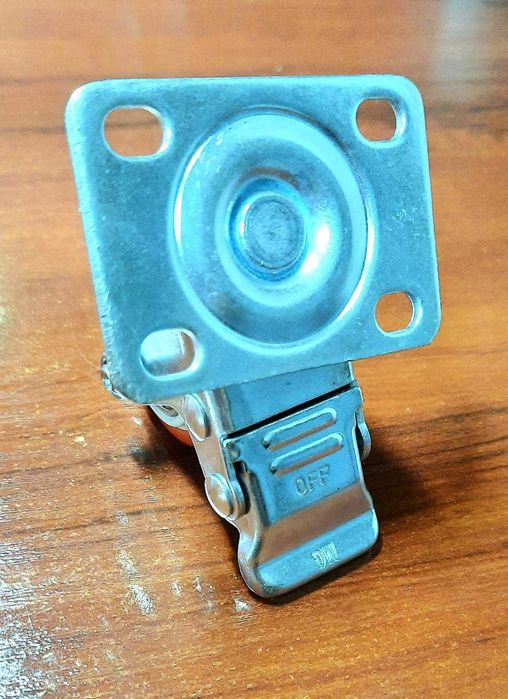 Апаратне поліуританове поворотне колесо з гальмом і з майданчиком