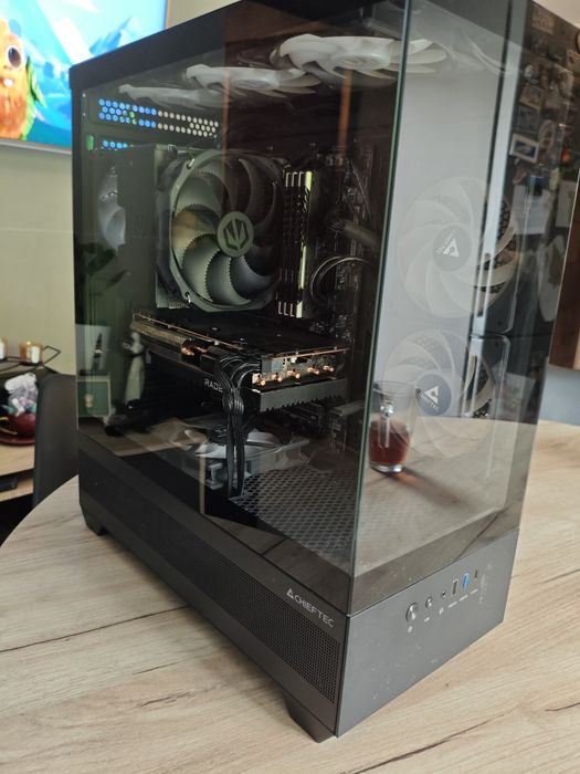PC i5 12600KF, 32GB ram 4400cl19, RX7700XT, 1TB SSD , WIN 11