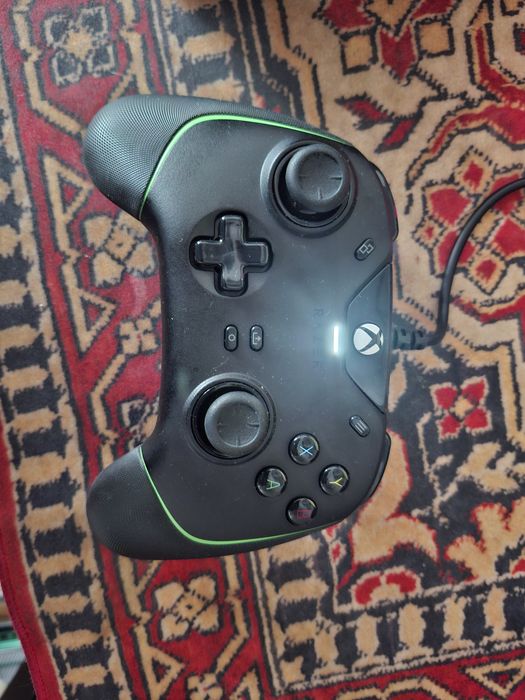 Kontroler do gier Razer Wolverine V2 PC XBOX One series X/S