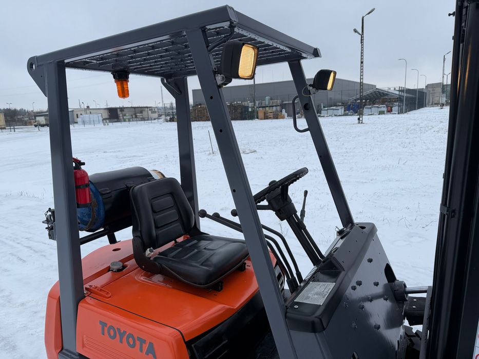 wózek widłowy TOYOTA 4FG15