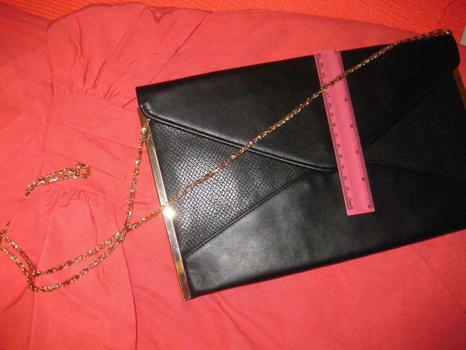 Чорний елегантний клатч сумка кошельок конверт з золотим шнурочком
