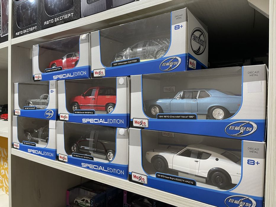 Нова металева модель авто 1:24 Maisto іграшка машинка еолекційна