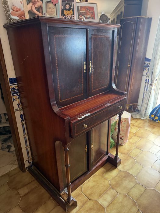 Movel bar para restauro