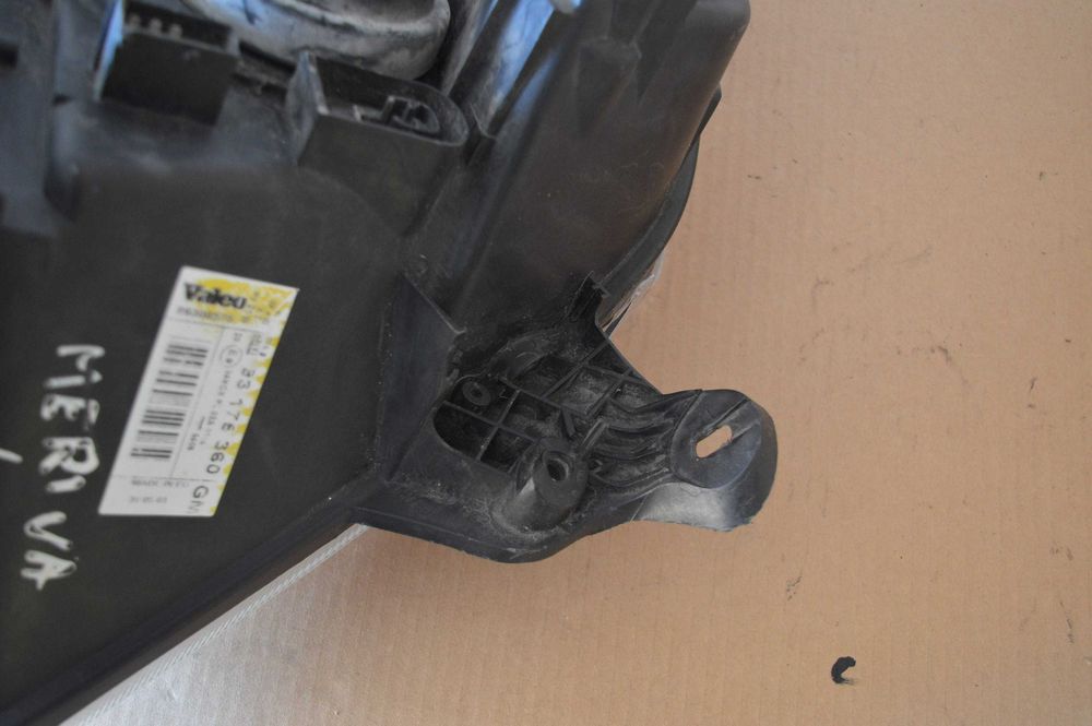 Opel Meriva A 02-10 Lampa Lewy Przód Lewa Przednia