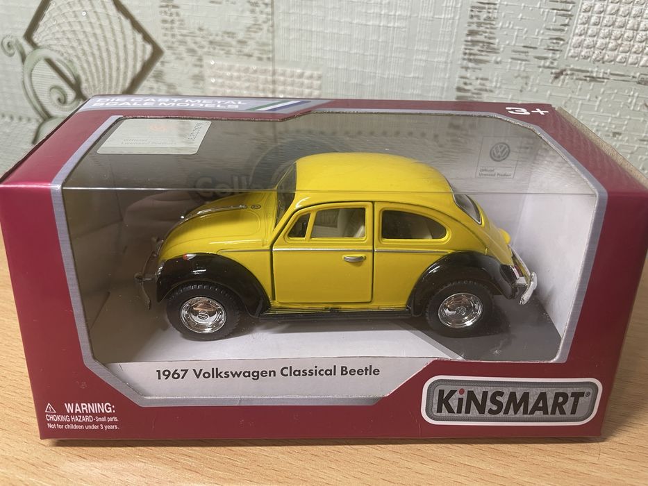 Нові машинки KINSMART