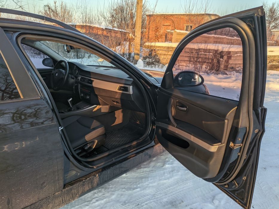 BMW 3 series E91 2006 року