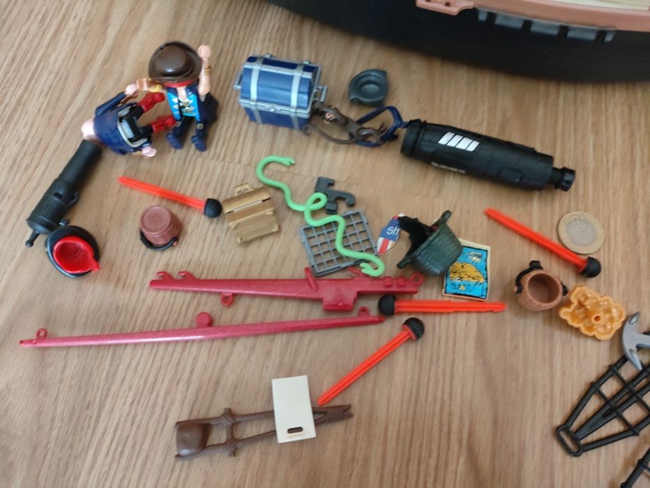 Barco dos piratas com acessórios64740382941185123