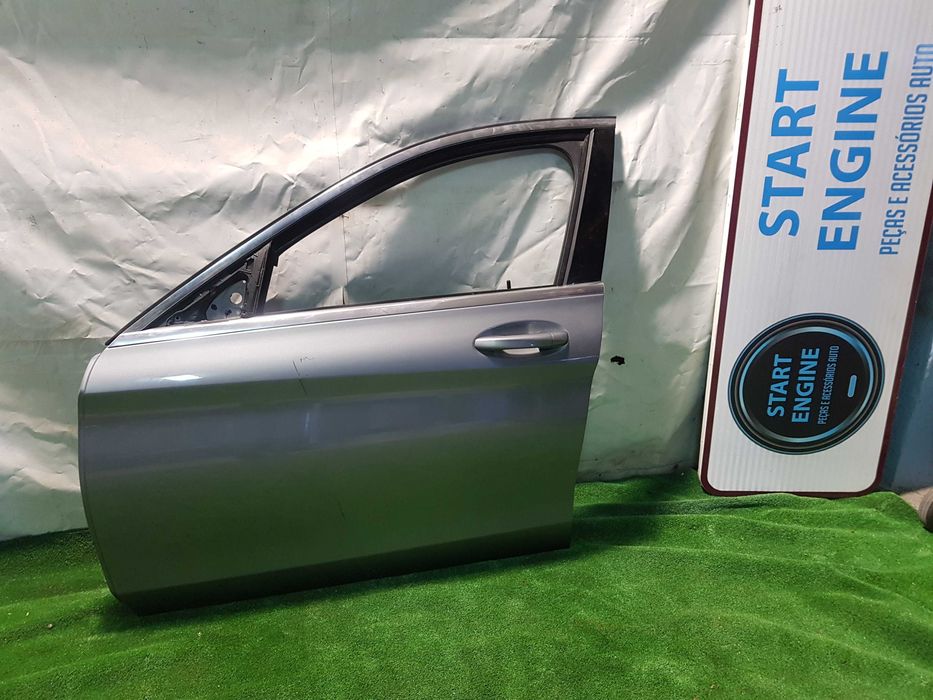 Porta Frente esquerda Mercedes W205 Classe C C200 C200 C250 C300