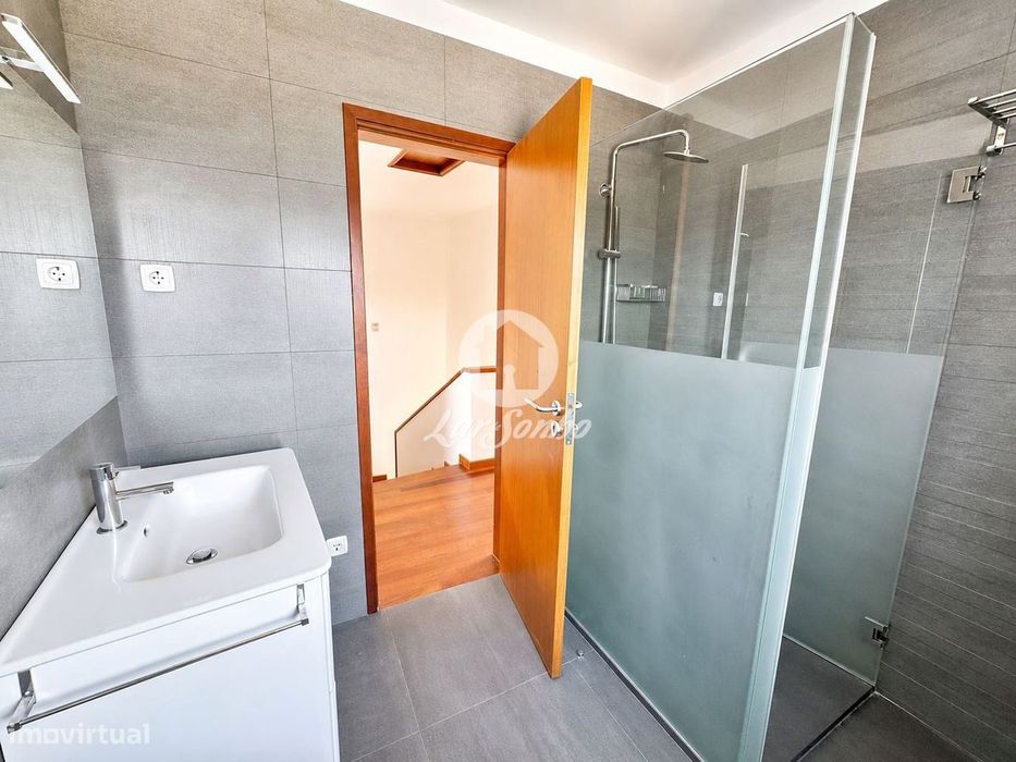 Moradia T3 com Piscina ao pé do Rio