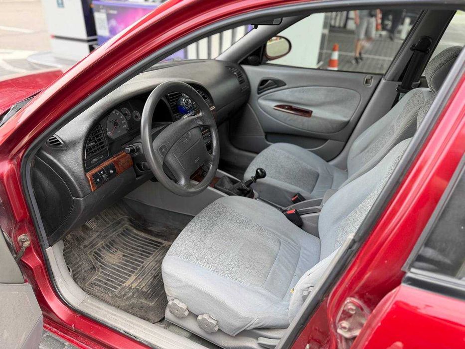 Продам Daewoo Nubira 2003г 2.0газ\бен