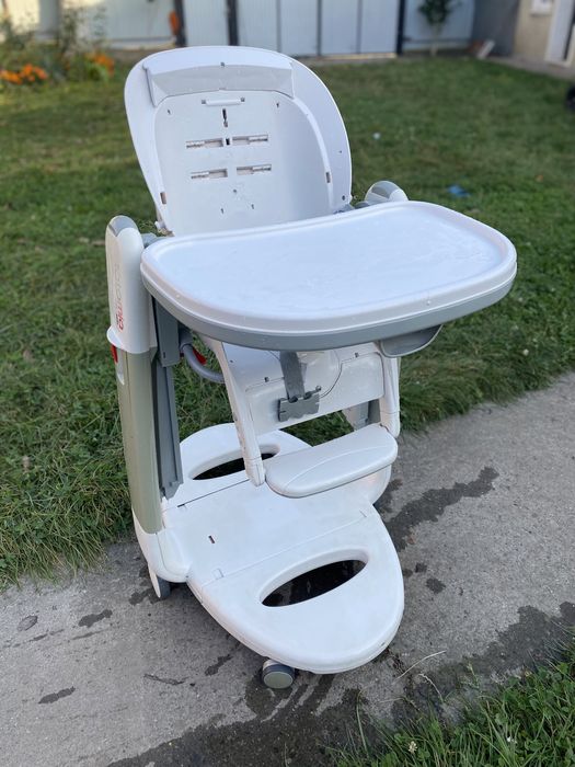 Стільчик-гойдалка для годування