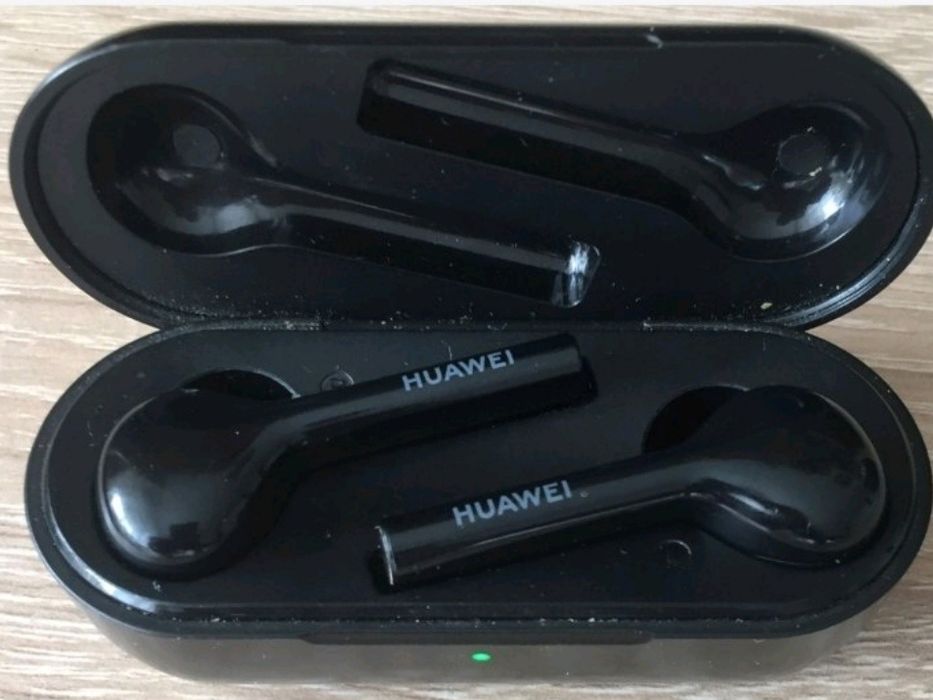 Навушники Bluetooth Huawei cm-h1c. Стан чудовий.