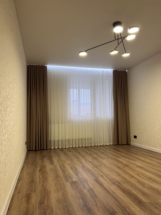 ВиплатиТАК! 2к з світлим новим ремонтом. Мінімальне оформ.42093