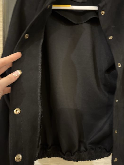 Черный бомбер mohito