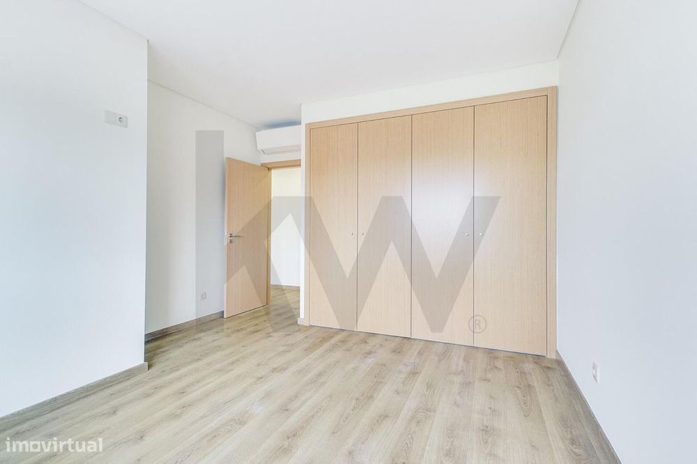 Apartamento T3 Novo nas Laranjeiras em Lisboa | Premium, Metro e Acess