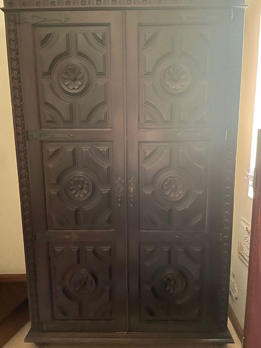 Móvel roupeiro 2 portas