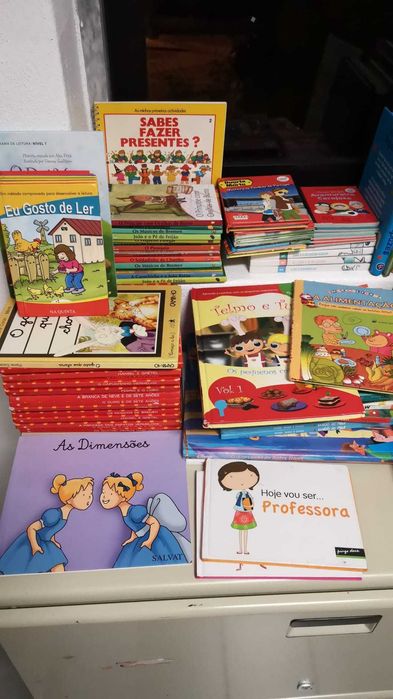 Livros infantis e juvenis a 1€