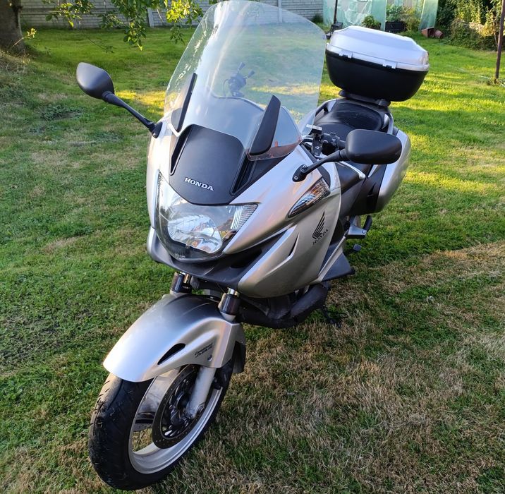 Honda NTV 700 Deauville