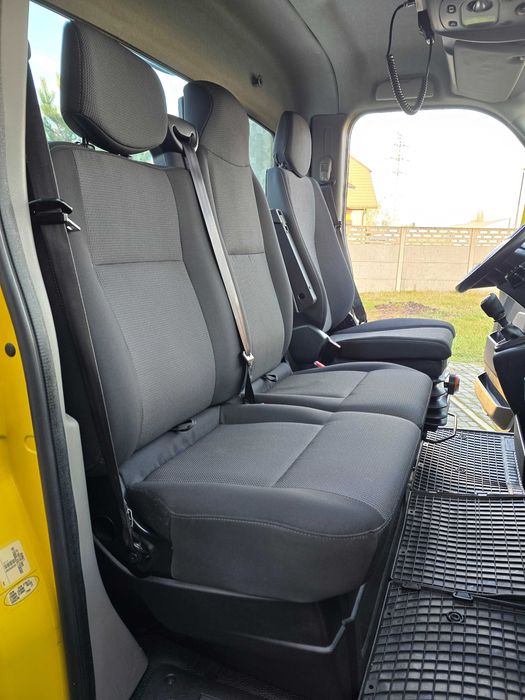 Renault Master 3 III autolaweta. Tył napęd.