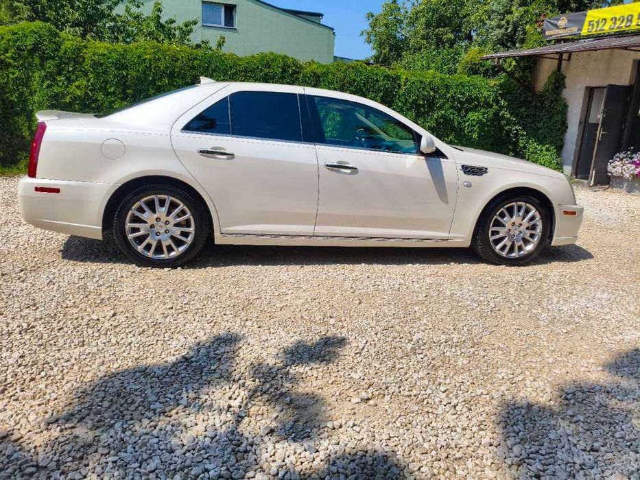 Cadillac STS białą perła, jasny środek, 1 właściciel w PL