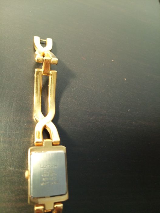 Relogio de quartzo dourado 	Lorus	Em excelente estado*