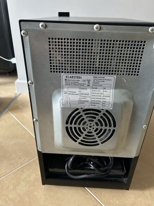 Klarstein lodówka winiarka do win 25L